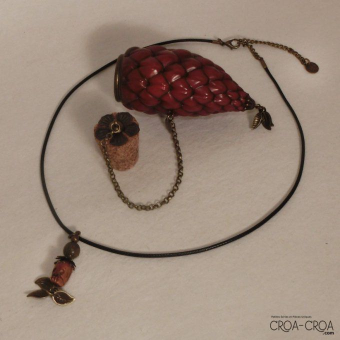 Fiole à bijou & son collier  #02